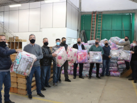 CERMOFUL doa mais de 500 edredons na campanha contra o frio
